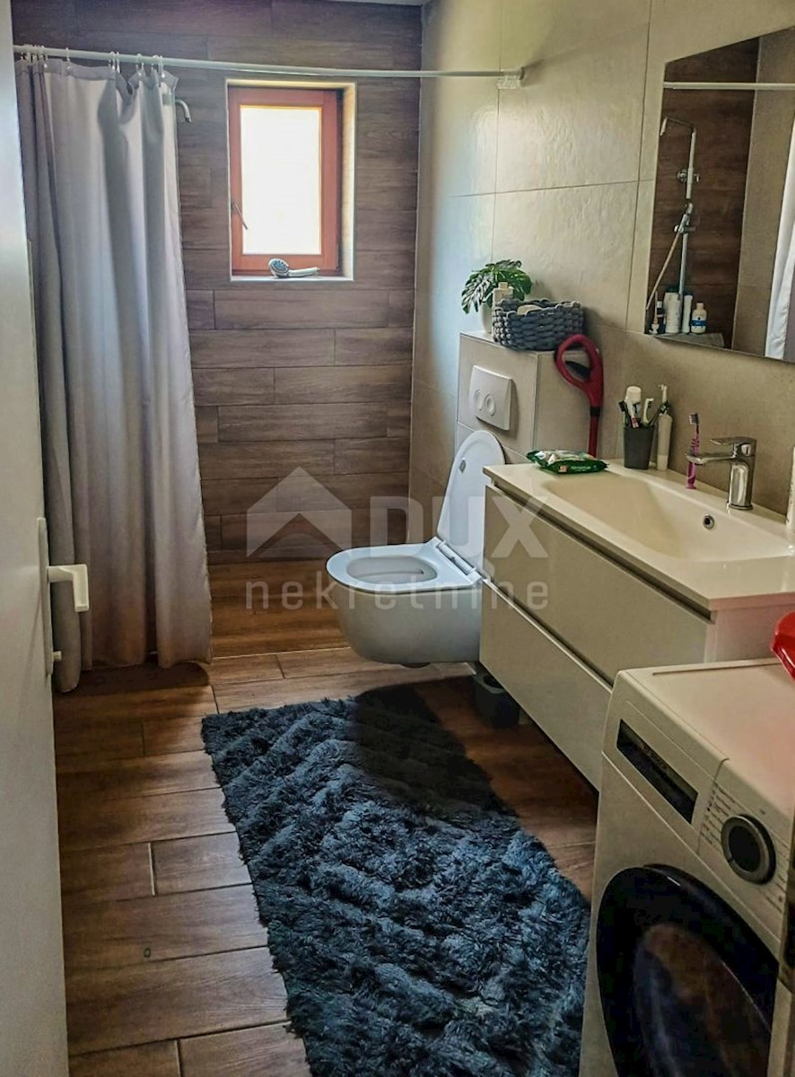 KRK, NJIVICE - Appartamento al piano terra di una casa familiare con giardino