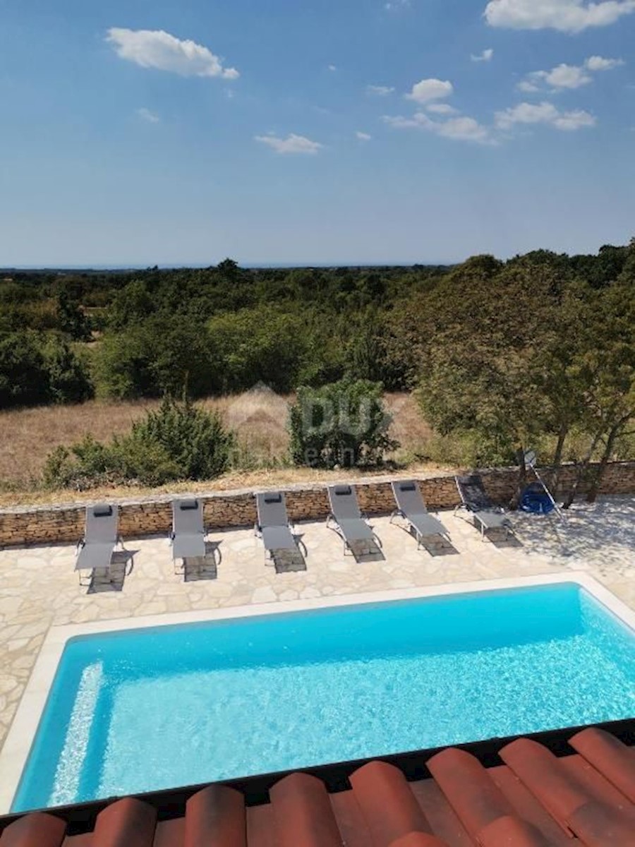 ISTRIA, SVETVINČENAT - Villa in pietra con vista mare