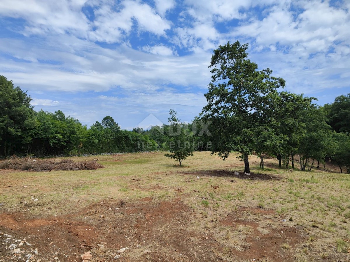 Terreno Barban, 5.448m2