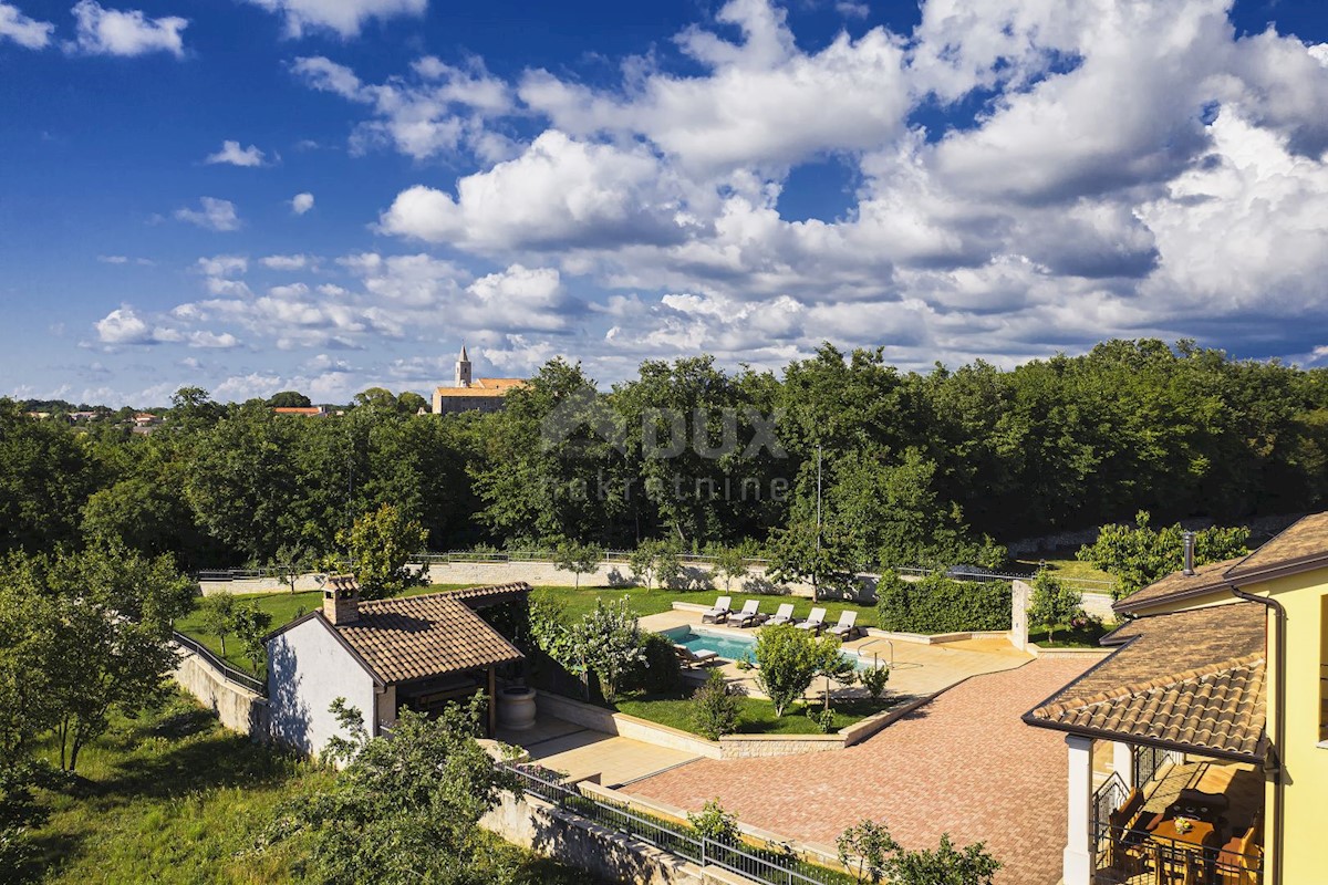 ISTRIA, SAN PIETRO NEL BOSCO - Casa con piscina su ampio giardino