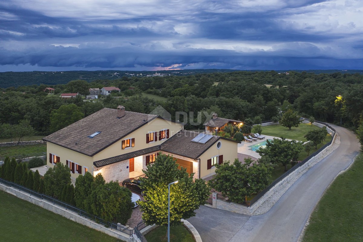 ISTRIA, SAN PIETRO NEL BOSCO - Casa con piscina su ampio giardino