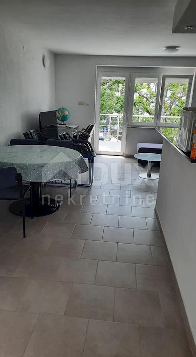 CRIKVENIČKA RIVIJERA, JADRANOVO - appartamento 1 camera da letto + bagno, 41,67 m2, 1 piano