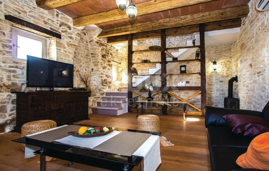 ISTRIA, SVETVINČENAT - Romantica casa istriana