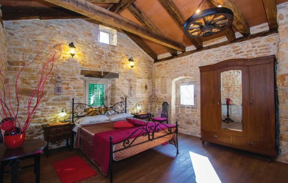 ISTRIA, SVETVINČENAT - Romantica casa istriana