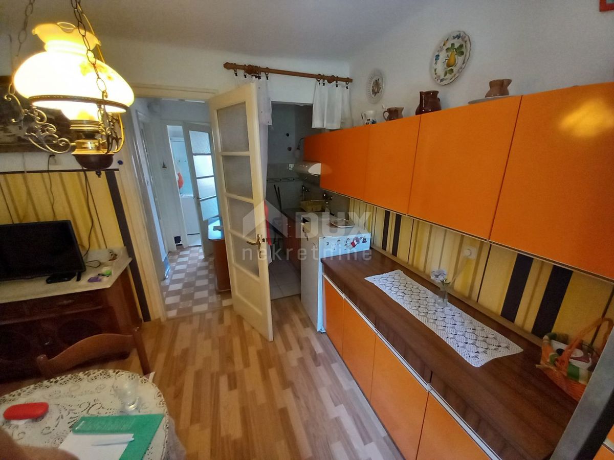 OPATIJA, VOLOSKO - romantico appartamento retrò in una casa al mare mantenuta, centro di Volosko, RARAMENTE IN OFFERTA!