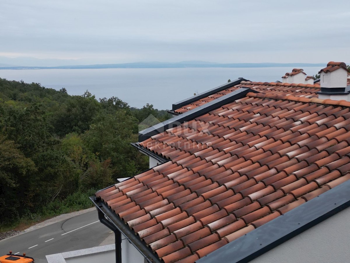 OPATIJA, IČIĆI, POLJANE- case a schiera 590m2, 5 unità con vista mare e 2 piscine + ambiente 700m2