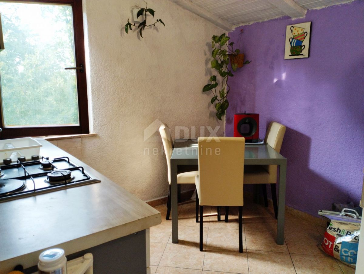 ISTRIA, PARENZO - Casa bifamiliare con 2 appartamenti e ampio giardino