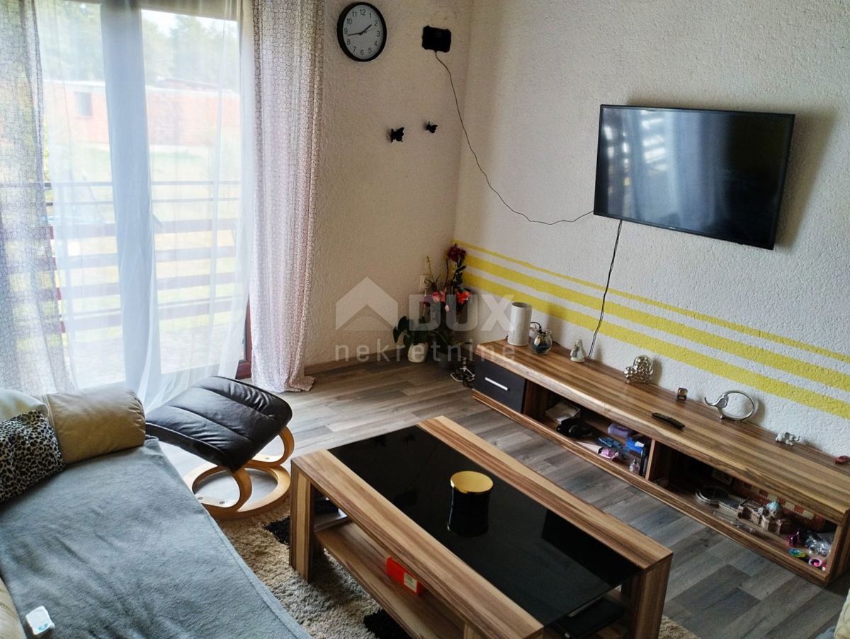 ISTRIA, PARENZO - Casa bifamiliare con 2 appartamenti e ampio giardino