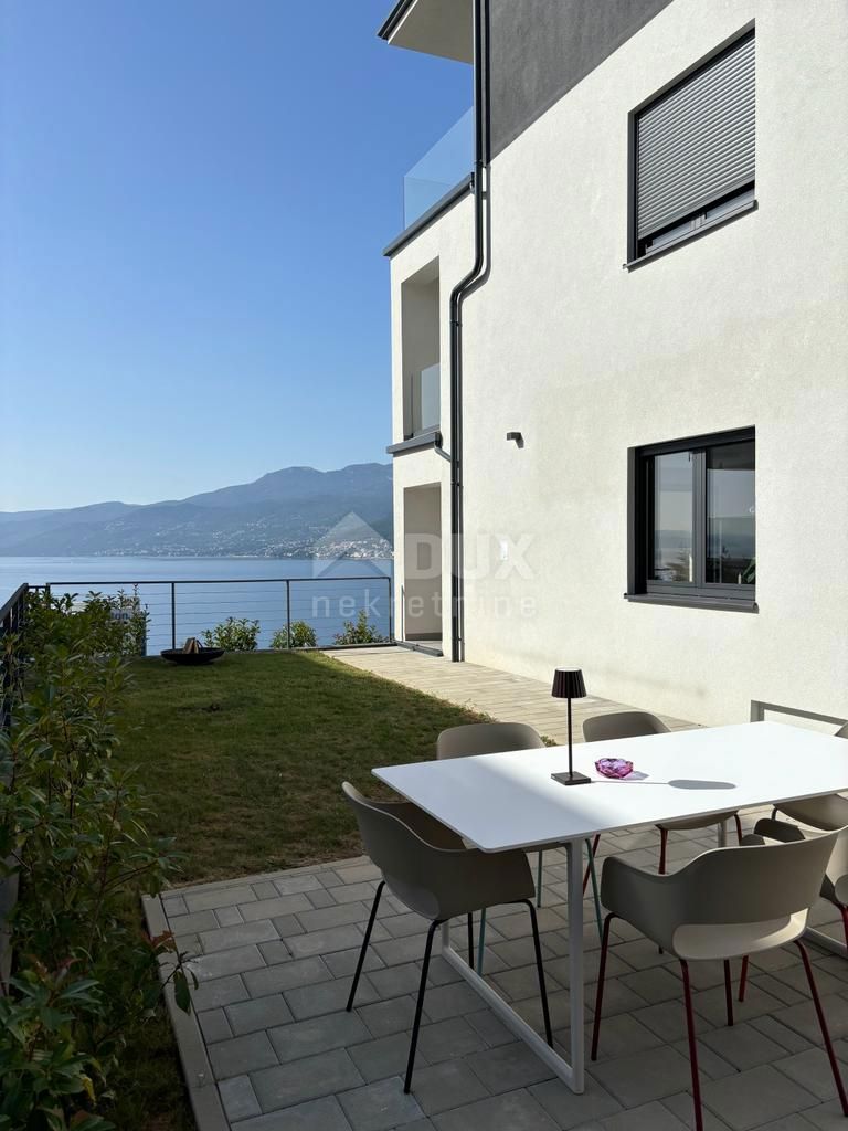 COSTABELLA, BIVIO, KANTRIDA - appartamento di lusso 85m2 con vista panoramica sul mare + dintorni 60m2