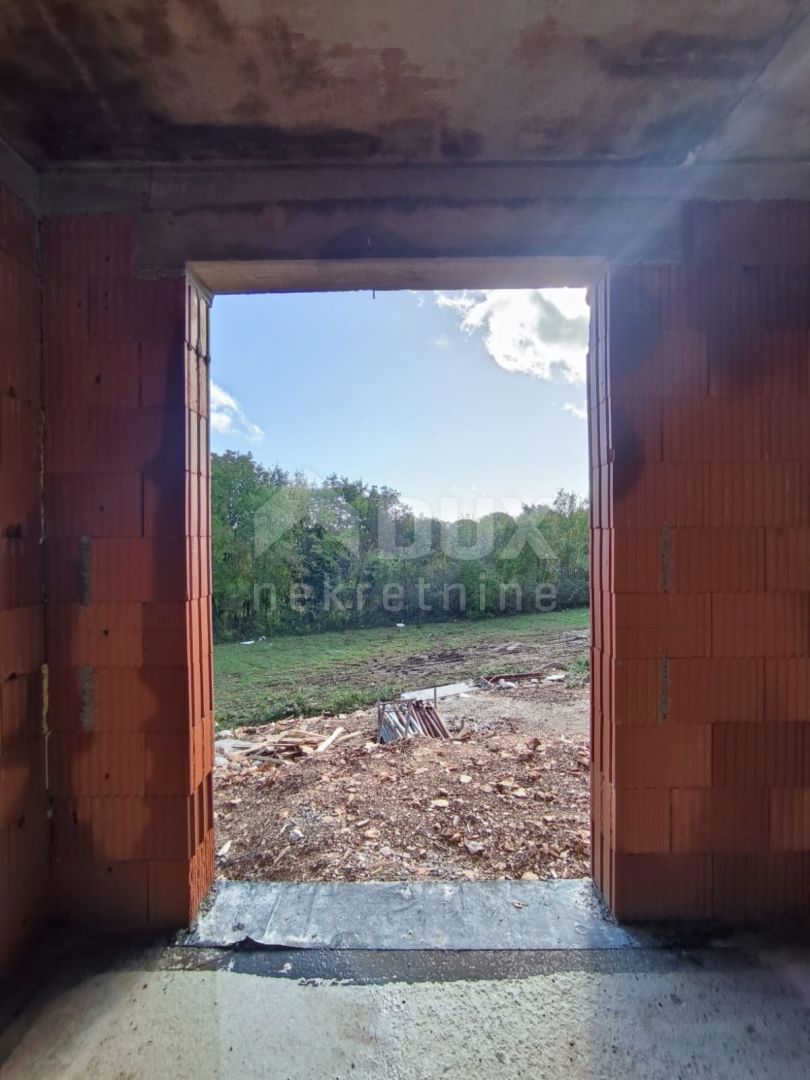 ISTRIA, TINJAN - Moderne case unifamiliari con piscine!