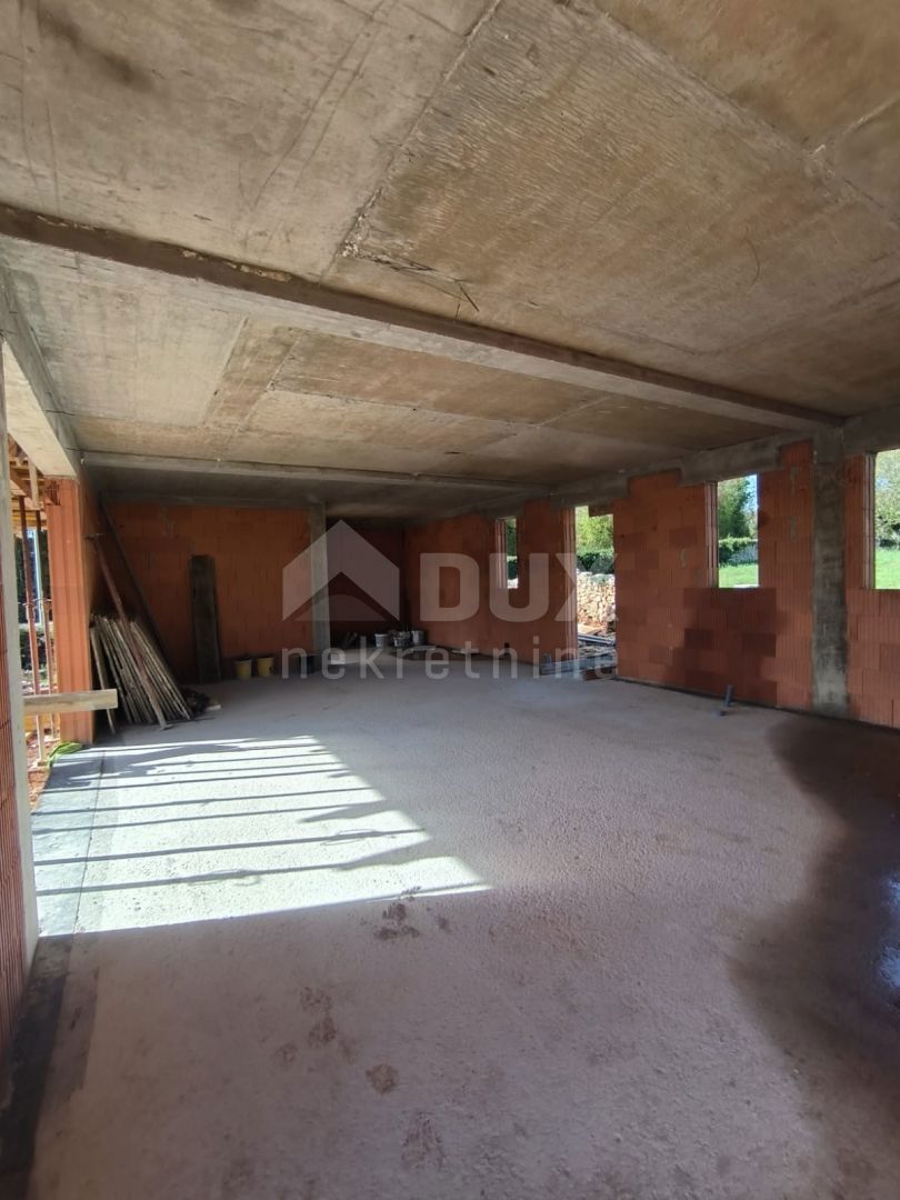 ISTRIA, TINJAN - Moderne case unifamiliari con piscine!