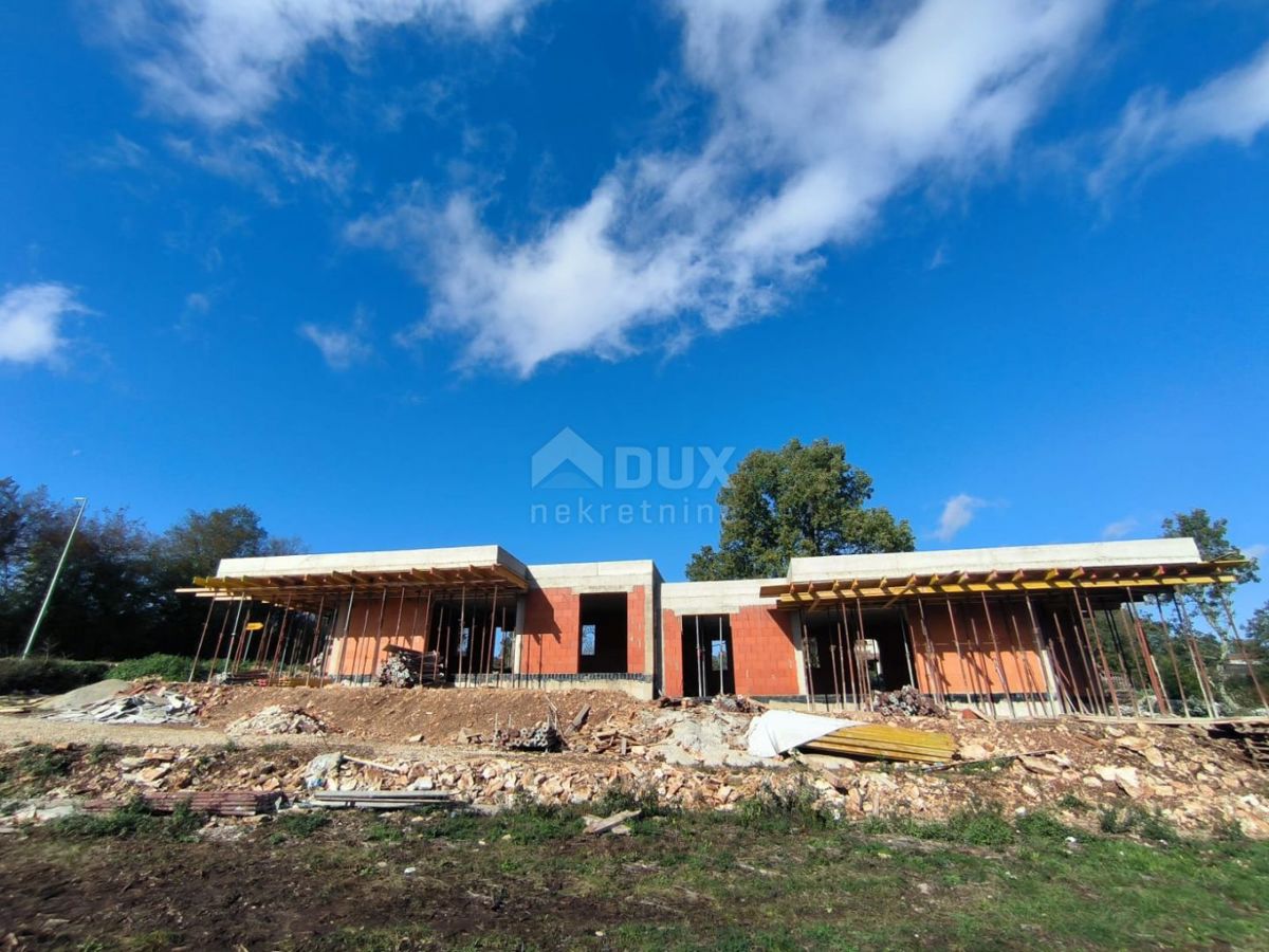 ISTRIA, TINJAN - Moderne case unifamiliari con piscine!