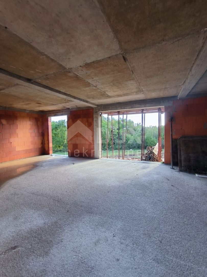 ISTRIA, TINJAN - Moderne case unifamiliari con piscine!