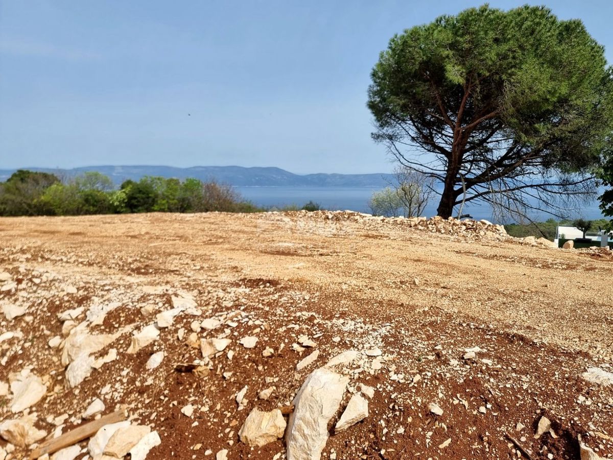 ISTRIA, RABAC - Terreno da investimento con permesso di costruzione e vista sensazionale
