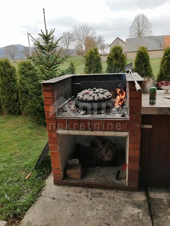 OTOČAC, LIČKO LEŠČE - Casa idilliaca con piscina