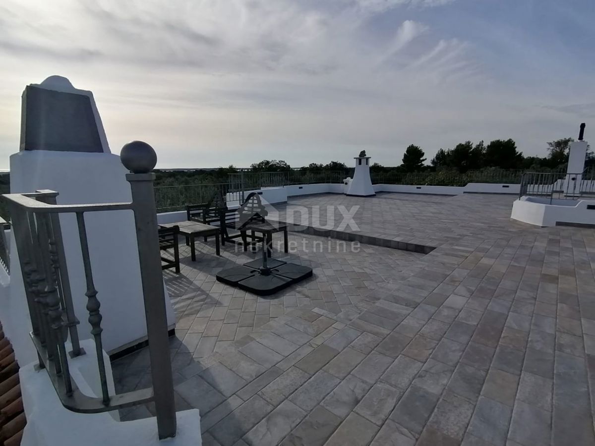 ISTRIA, GALIŽANA - Una casa rustica unica con vista sulle Isole Brioni!