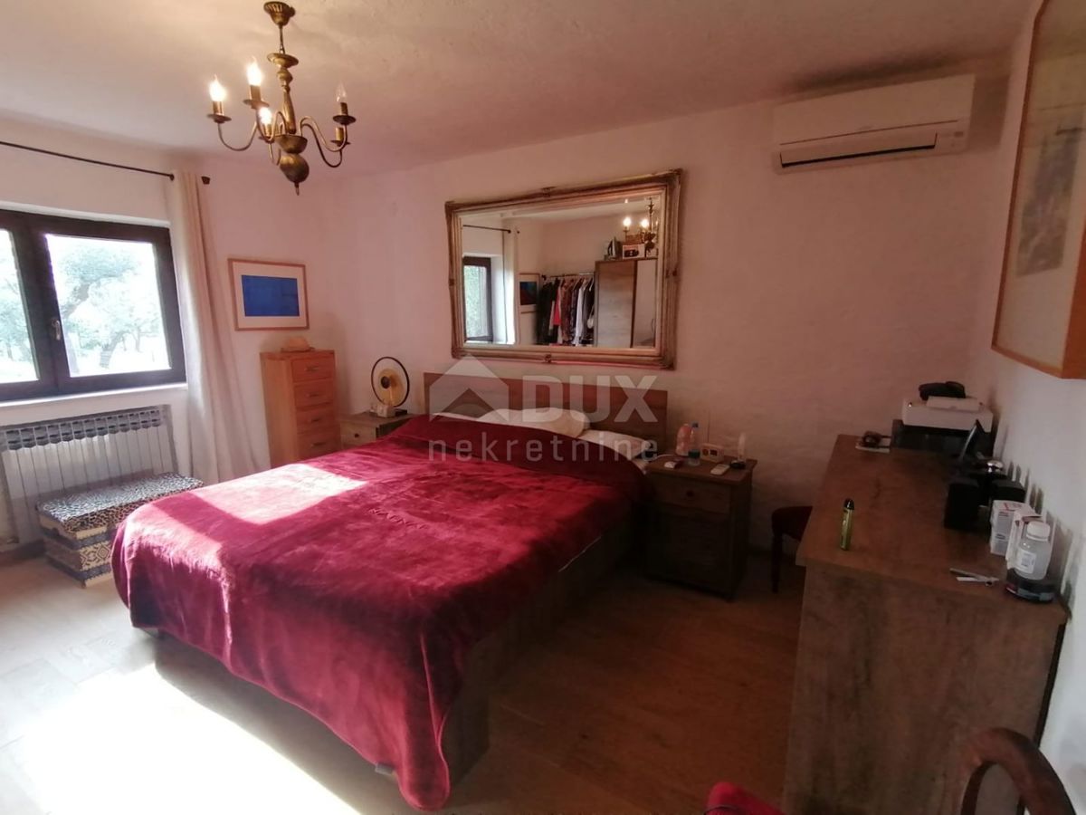 ISTRIA, GALIŽANA - Una casa rustica unica con vista sulle Isole Brioni!