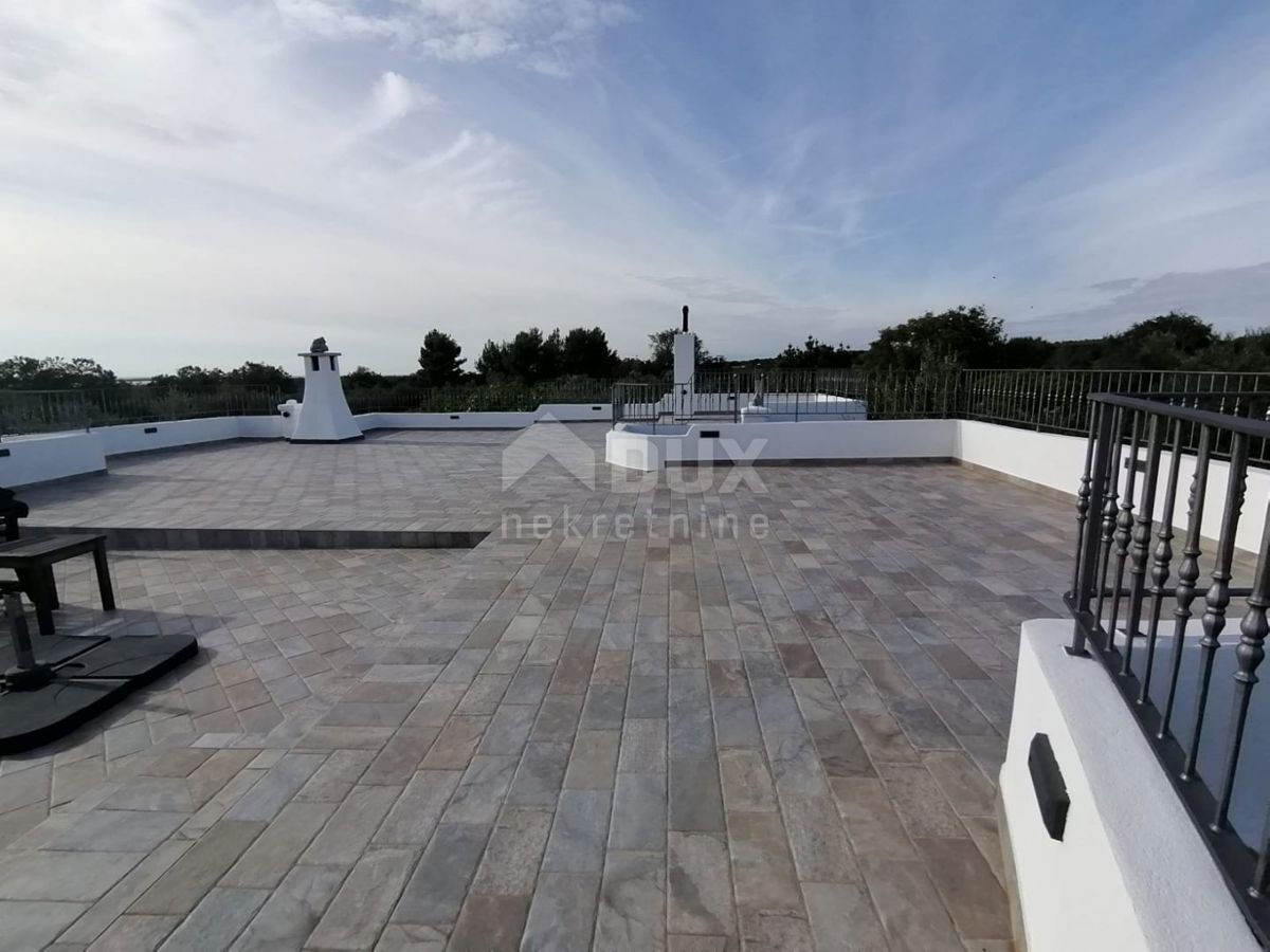 ISTRIA, GALIŽANA - Una casa rustica unica con vista sulle Isole Brioni!