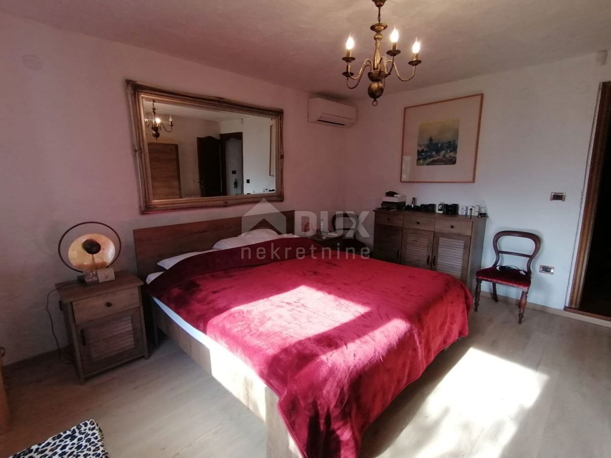 ISTRIA, GALIŽANA - Una casa rustica unica con vista sulle Isole Brioni!