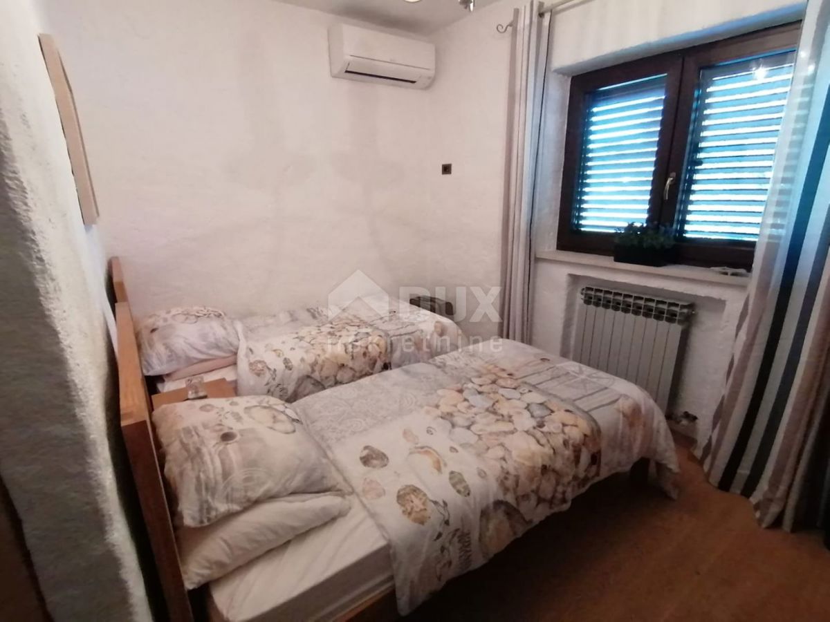 ISTRIA, GALIŽANA - Una casa rustica unica con vista sulle Isole Brioni!