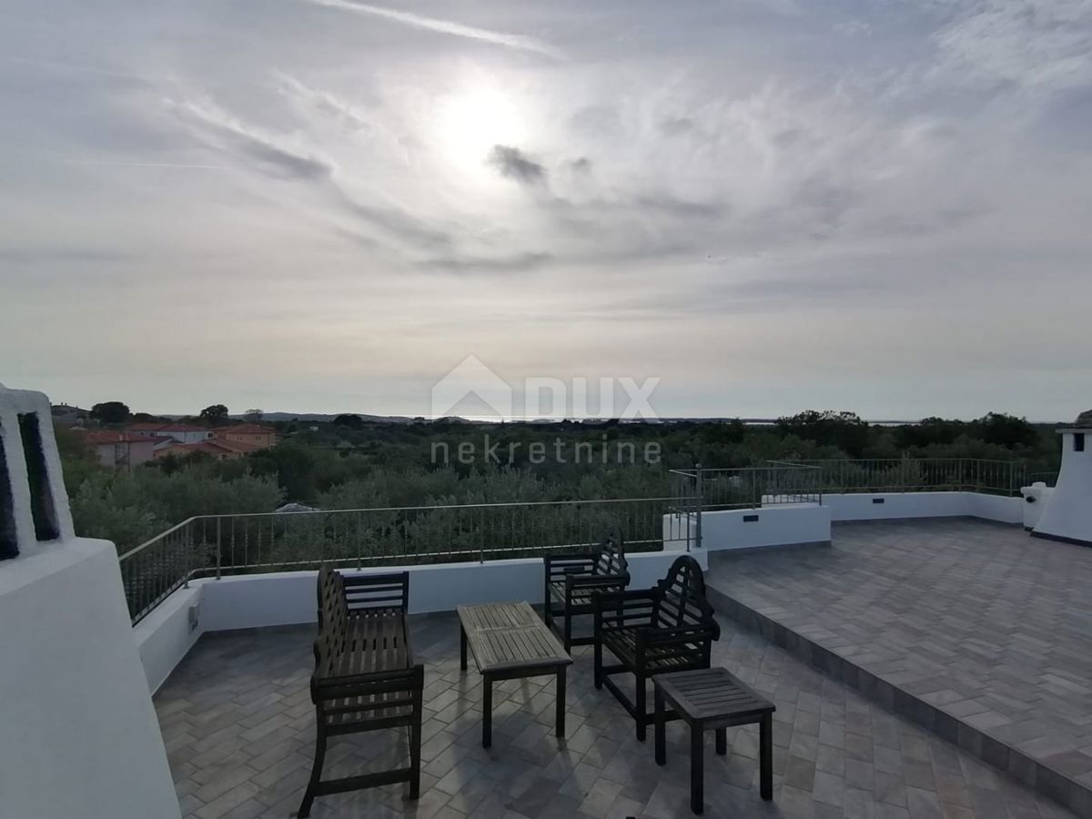 ISTRIA, GALIŽANA - Una casa rustica unica con vista sulle Isole Brioni!