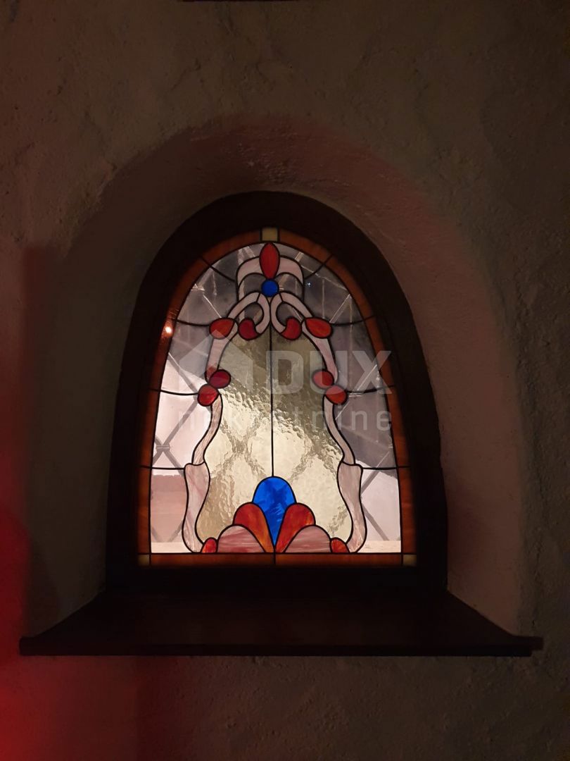 ISTRIA, GALIŽANA - Una casa rustica unica con vista sulle Isole Brioni!