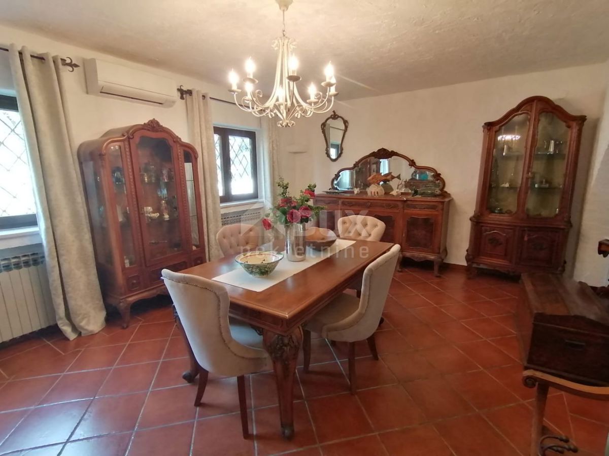 ISTRIA, GALIŽANA - Una casa rustica unica con vista sulle Isole Brioni!