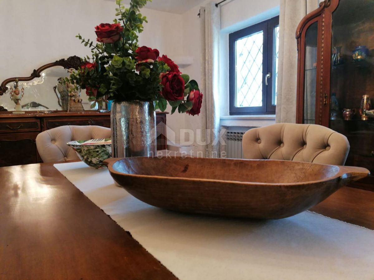 ISTRIA, GALIŽANA - Una casa rustica unica con vista sulle Isole Brioni!