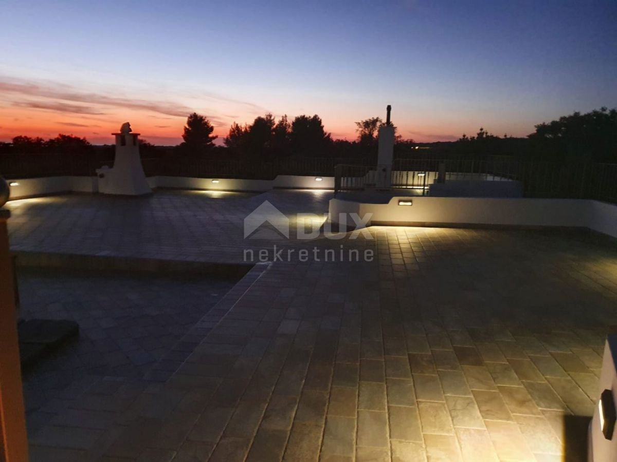 ISTRIA, GALIŽANA - Una casa rustica unica con vista sulle Isole Brioni!