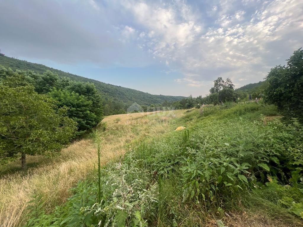 Terreno Sovinjak, Buzet, 2.000m2
