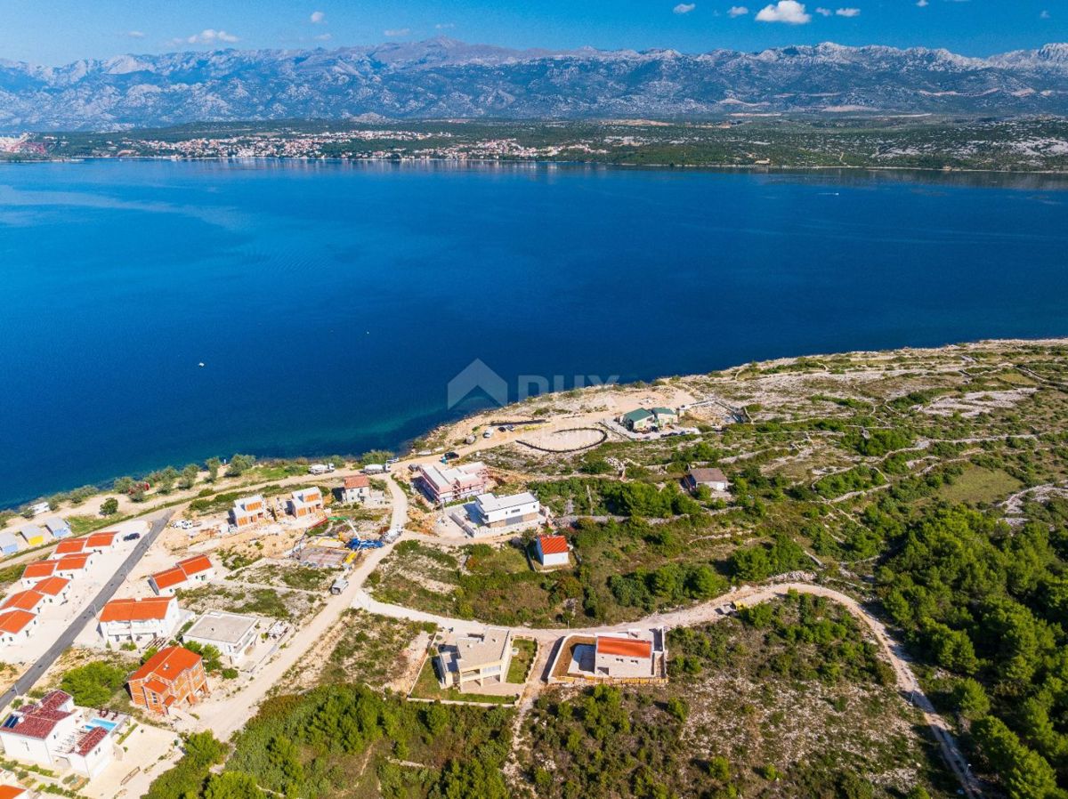 ZADAR, NOVIGRAD - Terreno edificabile a 150 m dal mare