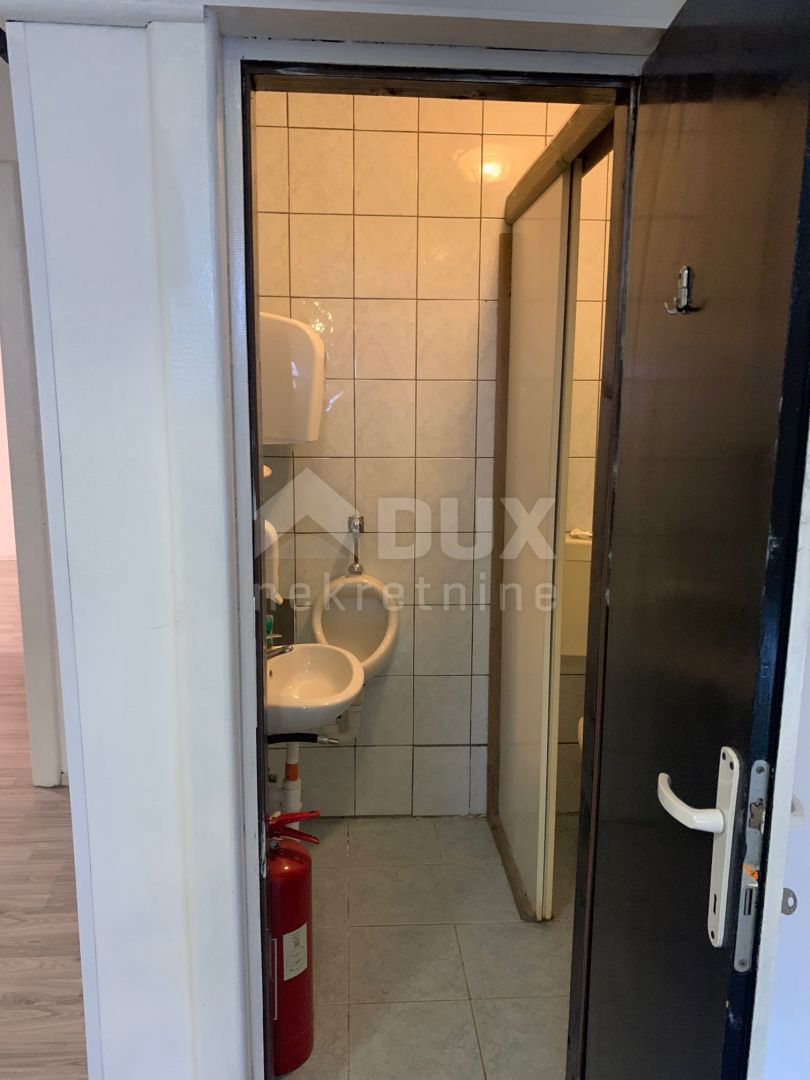 Locale commerciale Rovinj, 1m2