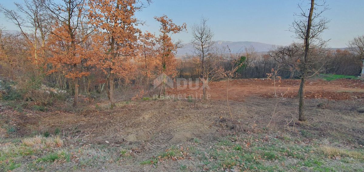 ISTRIA, ALBONA - Opportunità! Terreno edificabile (2200m2), bella vista aperta