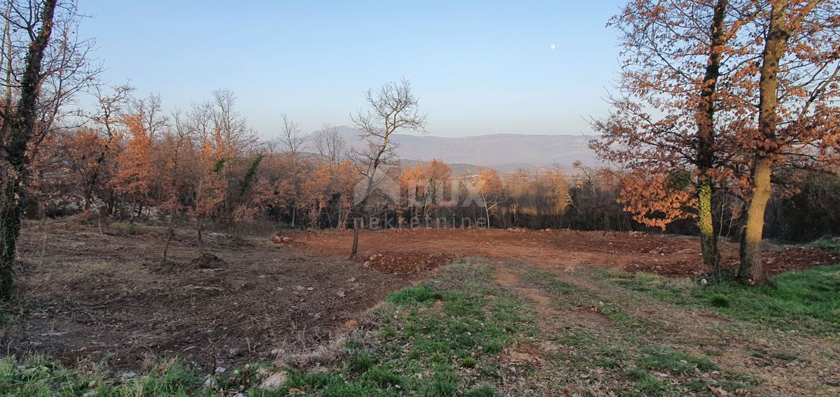 ISTRIA, ALBONA - Opportunità! Terreno edificabile (2200m2), bella vista aperta