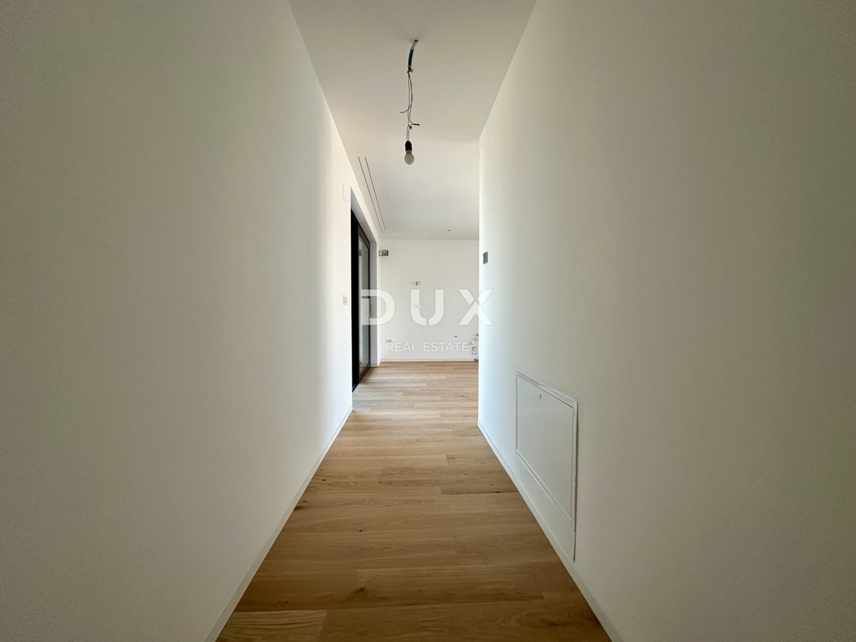 UMAGO, CENTRO - Appartamento in lussuosa costruzione nuova, prima fila al mare