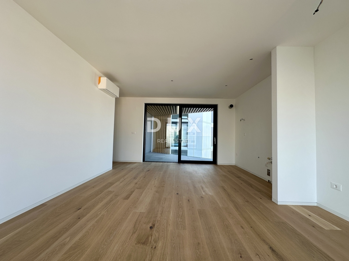 UMAGO, CENTRO - Appartamento in lussuosa costruzione nuova, prima fila al mare