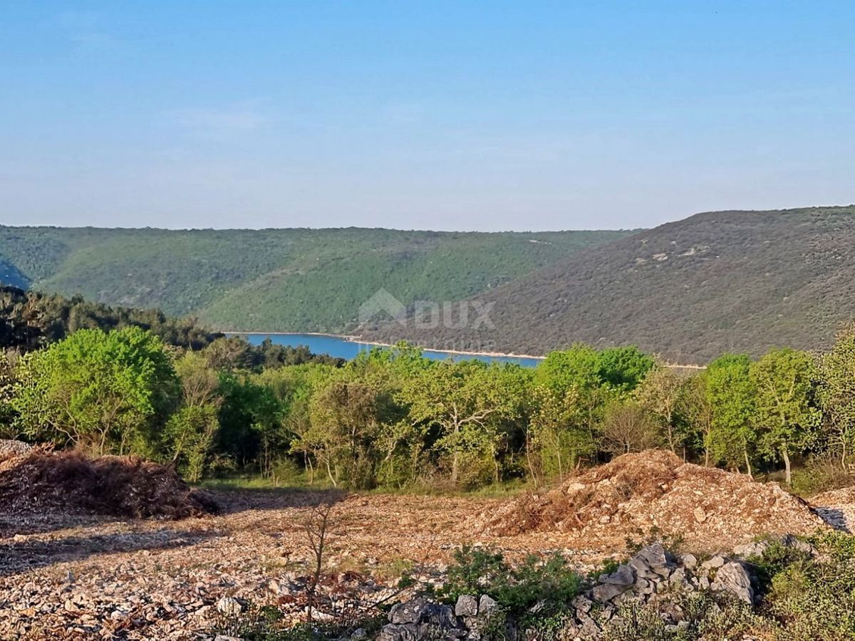 ISTRIA, RABAC - Ampio terreno edificabile con vista mare