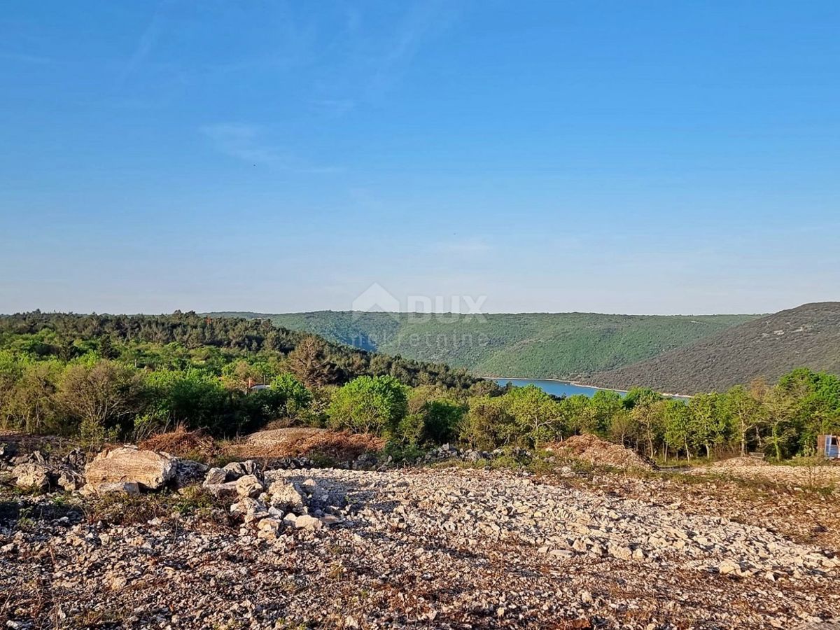 ISTRIA, RABAC - Ampio terreno edificabile con vista mare