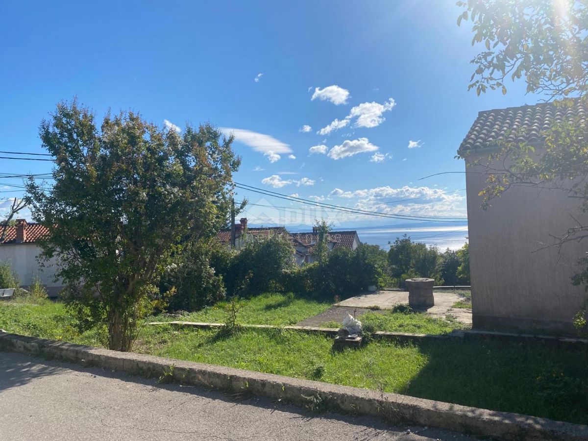 OPATIJA, POBRI - casa bifamiliare con vista aperta sul mare e giardino di 695m2