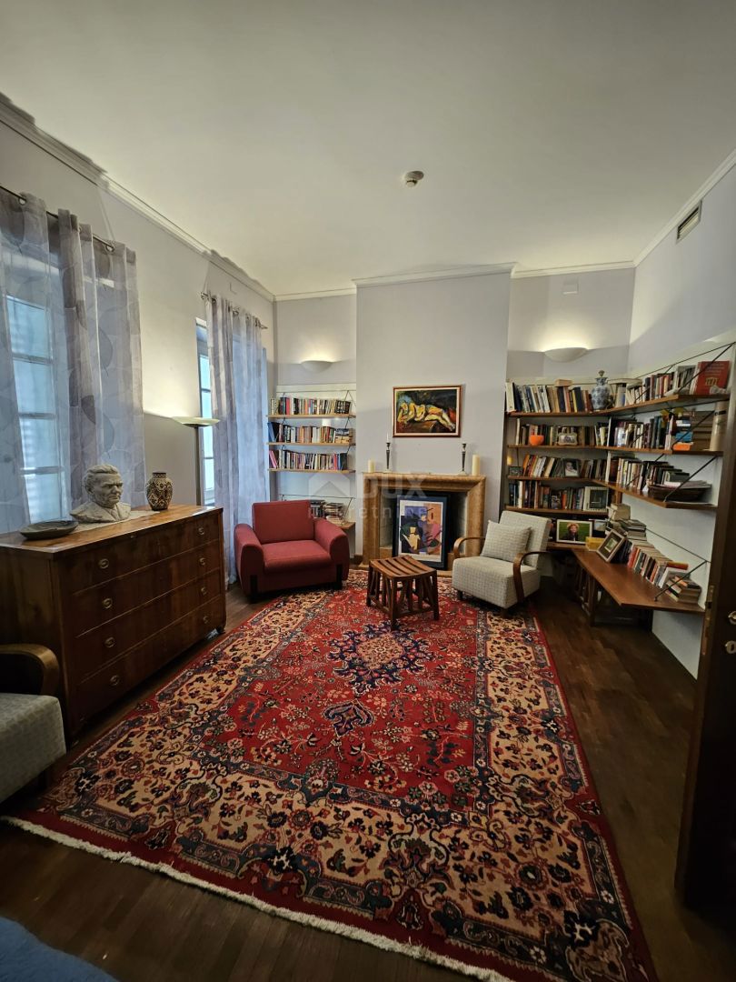 RIJEKA, CENTRO - appartamento 190.77 10m dal mare