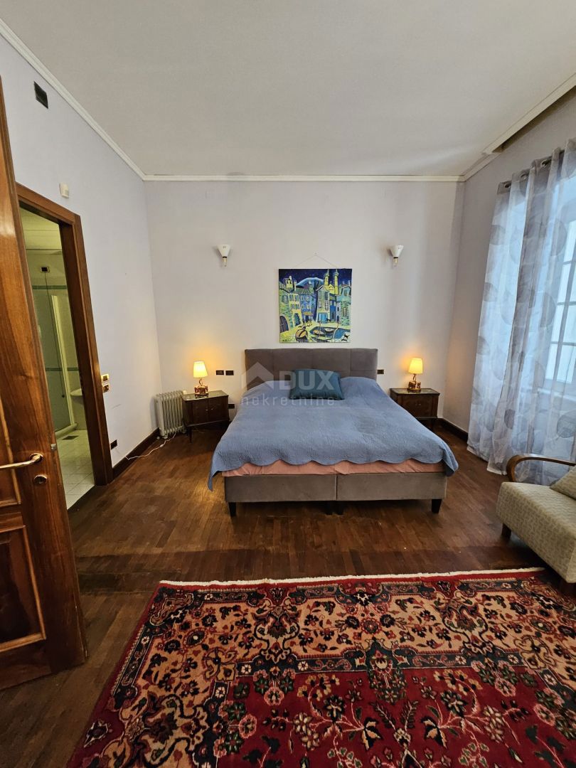 RIJEKA, CENTRO - appartamento 190.77 10m dal mare