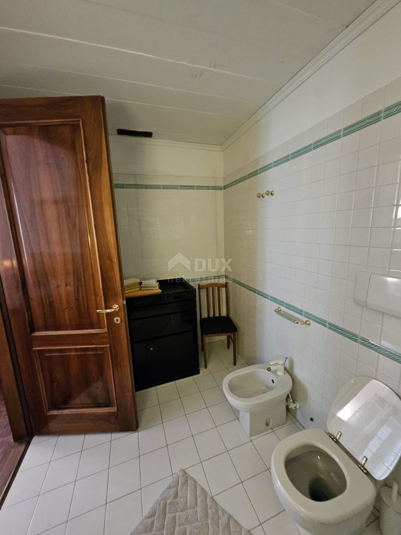 RIJEKA, CENTRO - appartamento 190.77 10m dal mare