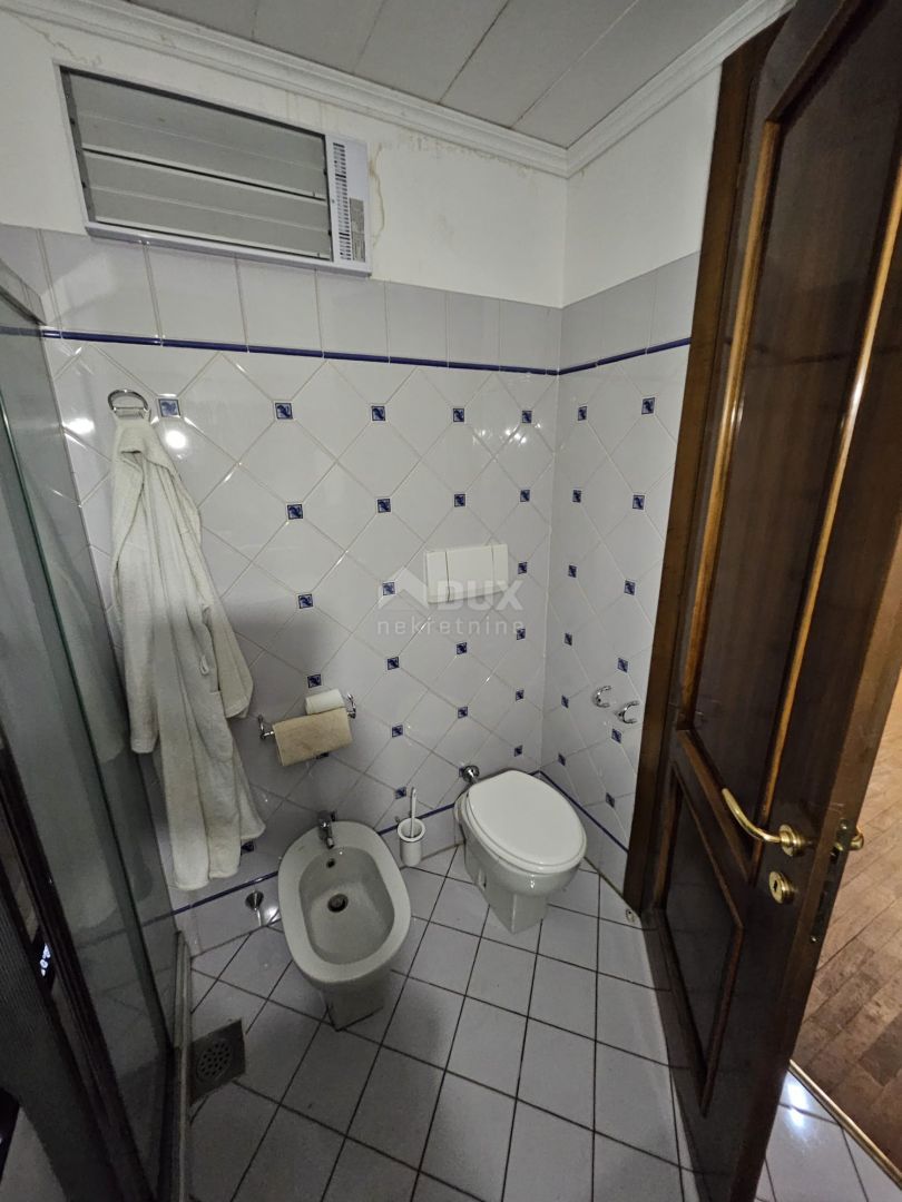 RIJEKA, CENTRO - appartamento 190.77 10m dal mare