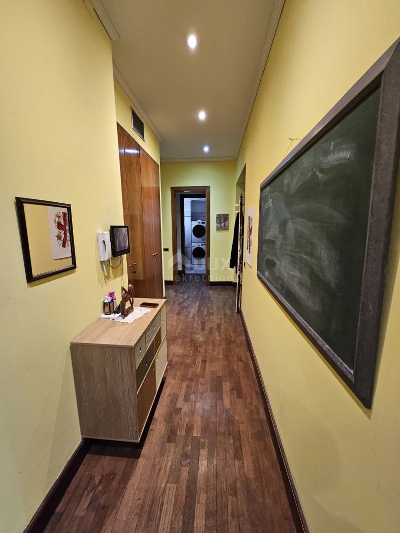 RIJEKA, CENTRO - appartamento 190.77 10m dal mare