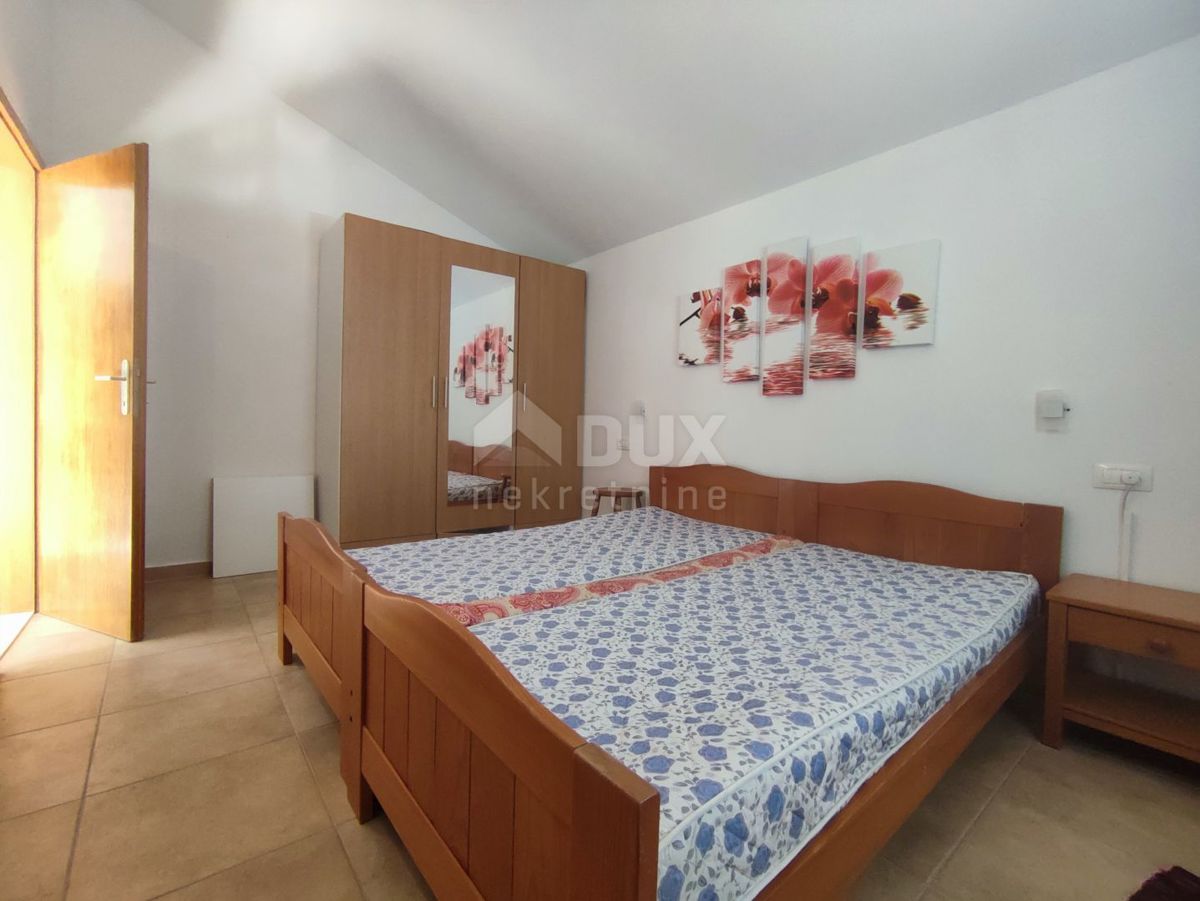 ISTRIA, KAVRAN - Spaziosa casa con 3 appartamenti e garage in una zona tranquilla