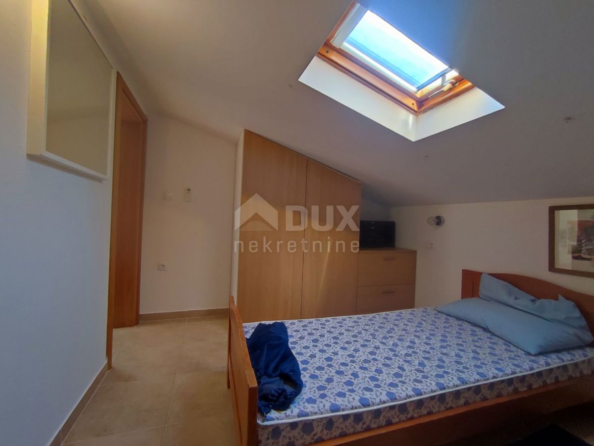 ISTRIA, KAVRAN - Spaziosa casa con 3 appartamenti e garage in una zona tranquilla