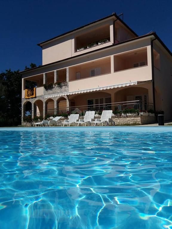 ISTRIA, KRNICA - Complesso alberghiero vicino al mare