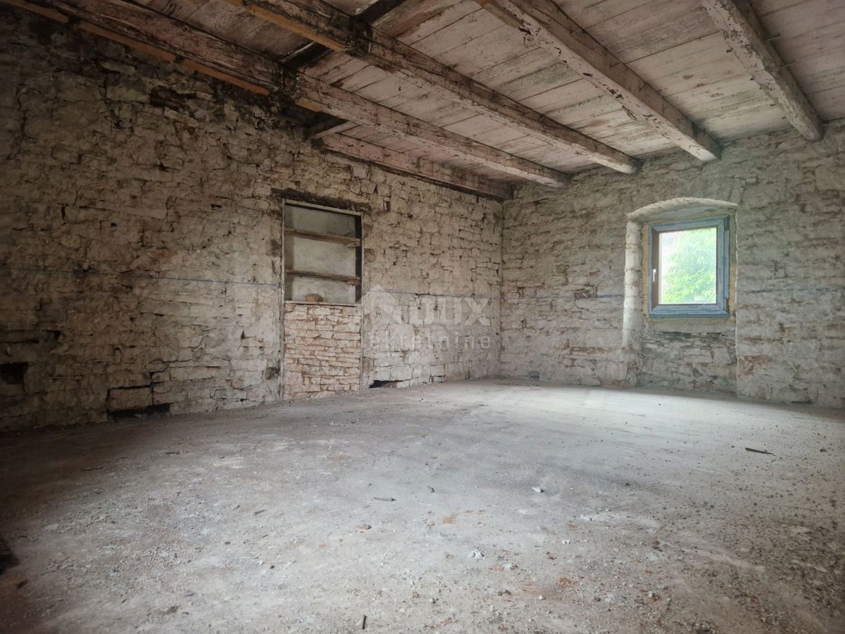 ISTRIA, LOVREČ - Casa in pietra d'Istria con vista meravigliosa