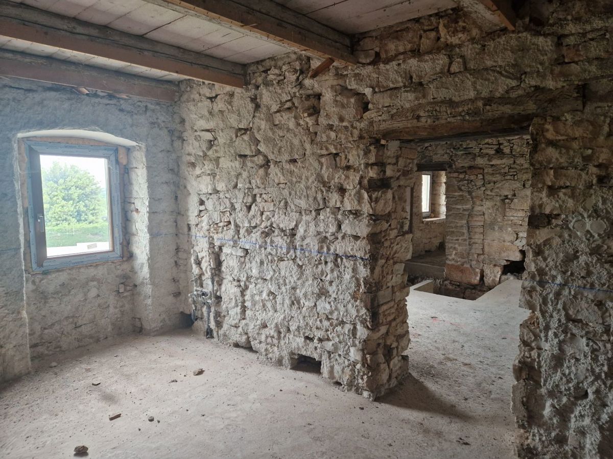 ISTRIA, LOVREČ - Casa in pietra d'Istria con vista meravigliosa