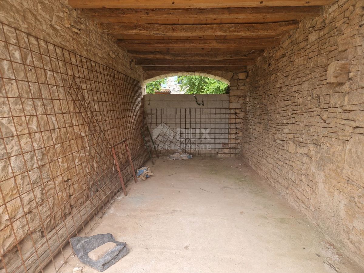 ISTRIA, LOVREČ - Casa in pietra d'Istria con vista meravigliosa